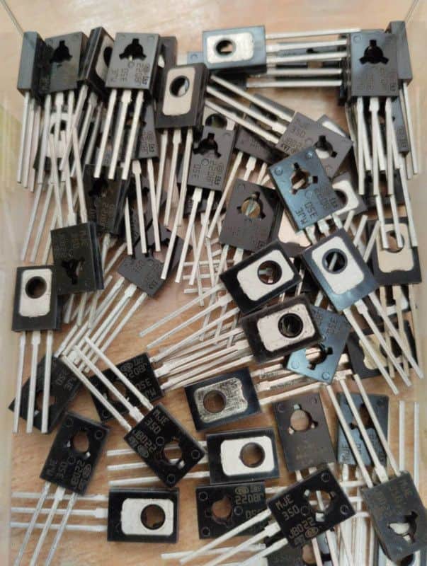 MJE 340 MBR NPN 300V/0,5A, TO-225