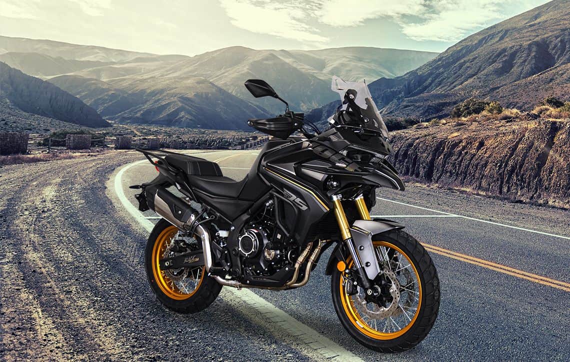 VOGE DS 525 X BLACK KNIGHT MOTO MOTOR ENDURO