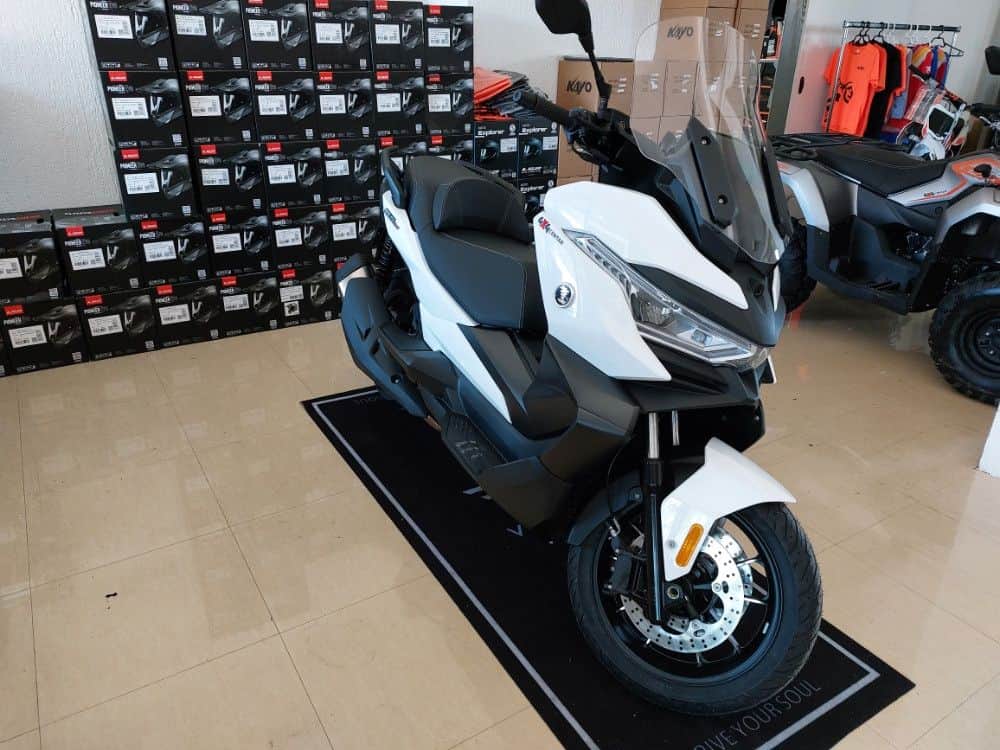VOGE SR4 MAX 400 SKUTER MOTOR MOTO