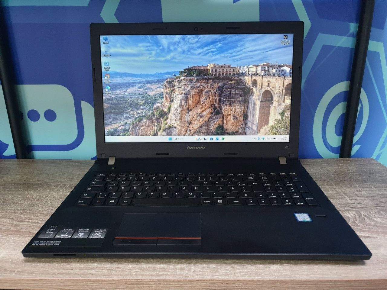 LENOVO E51-80Q8