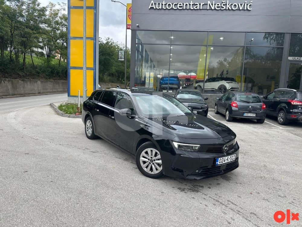 Opel Astra ST 1.5DTH Business Edition 130 KS AUTOMATIK