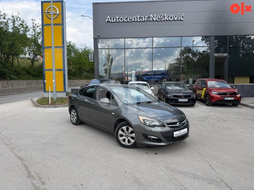 Opel Astra J 2018 Automatik
