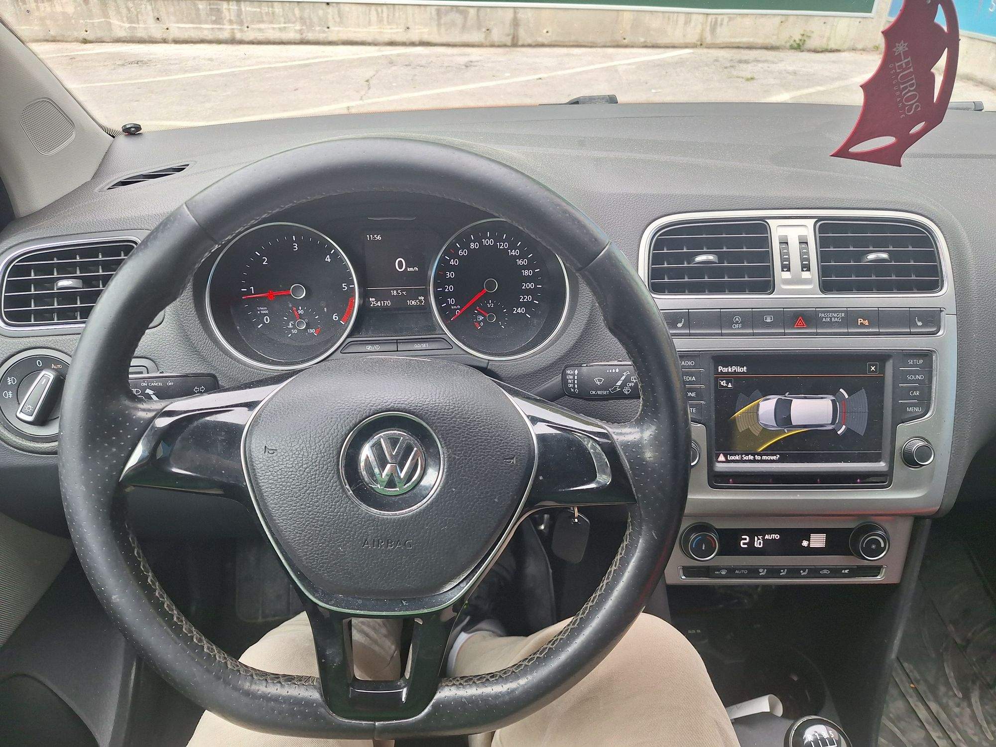 Polo Cross