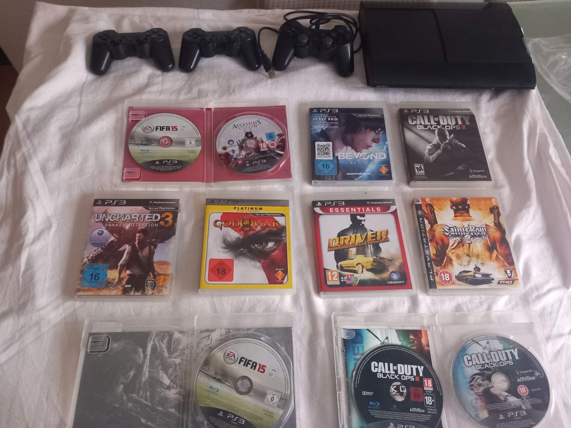 Playstation 3 Super slim. 500gb hdd
