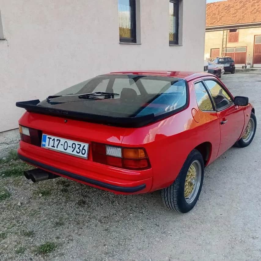 Porsche 924