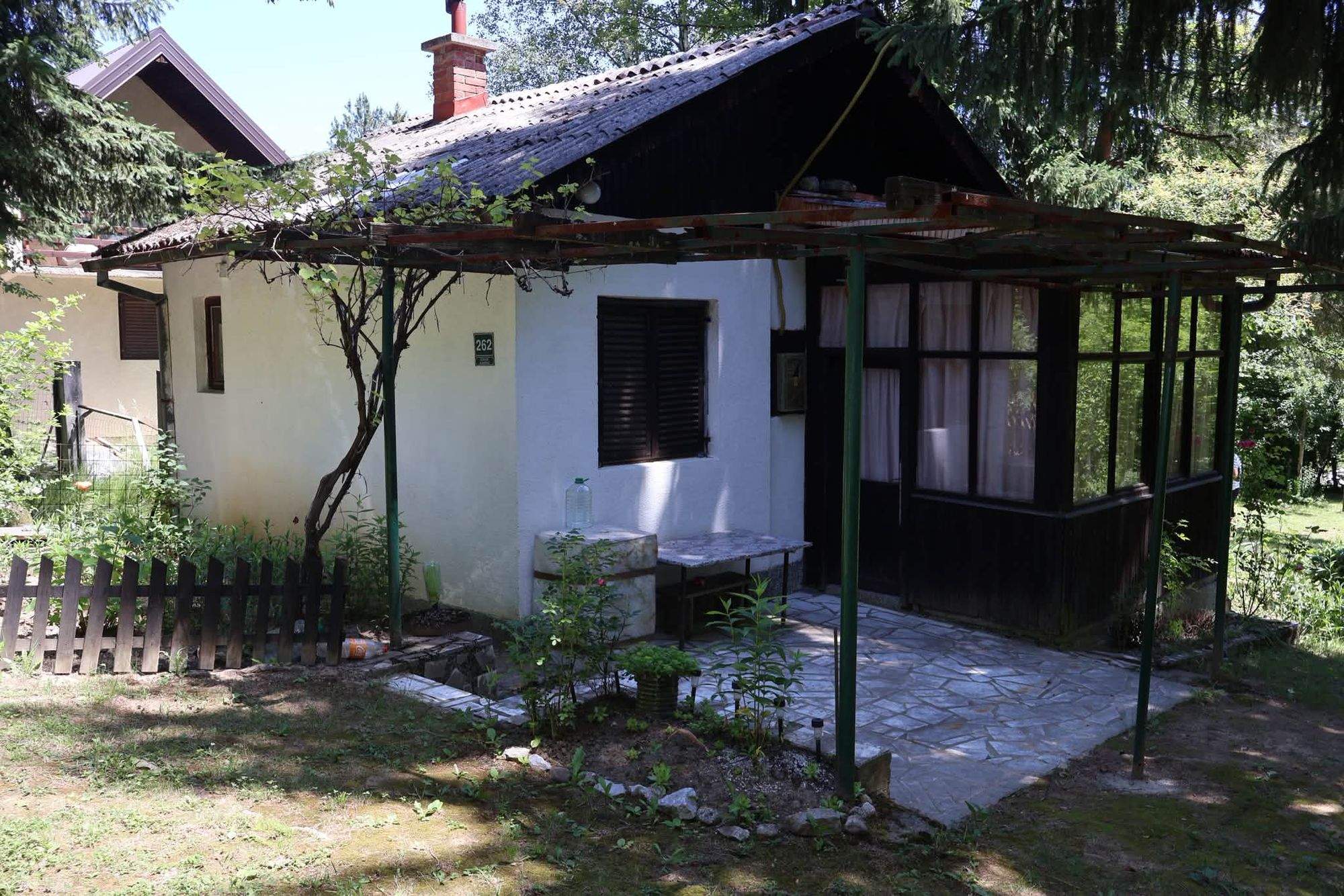Vikendica 33 m², Gornje Vlakovo, zemljište 1.350 m²
