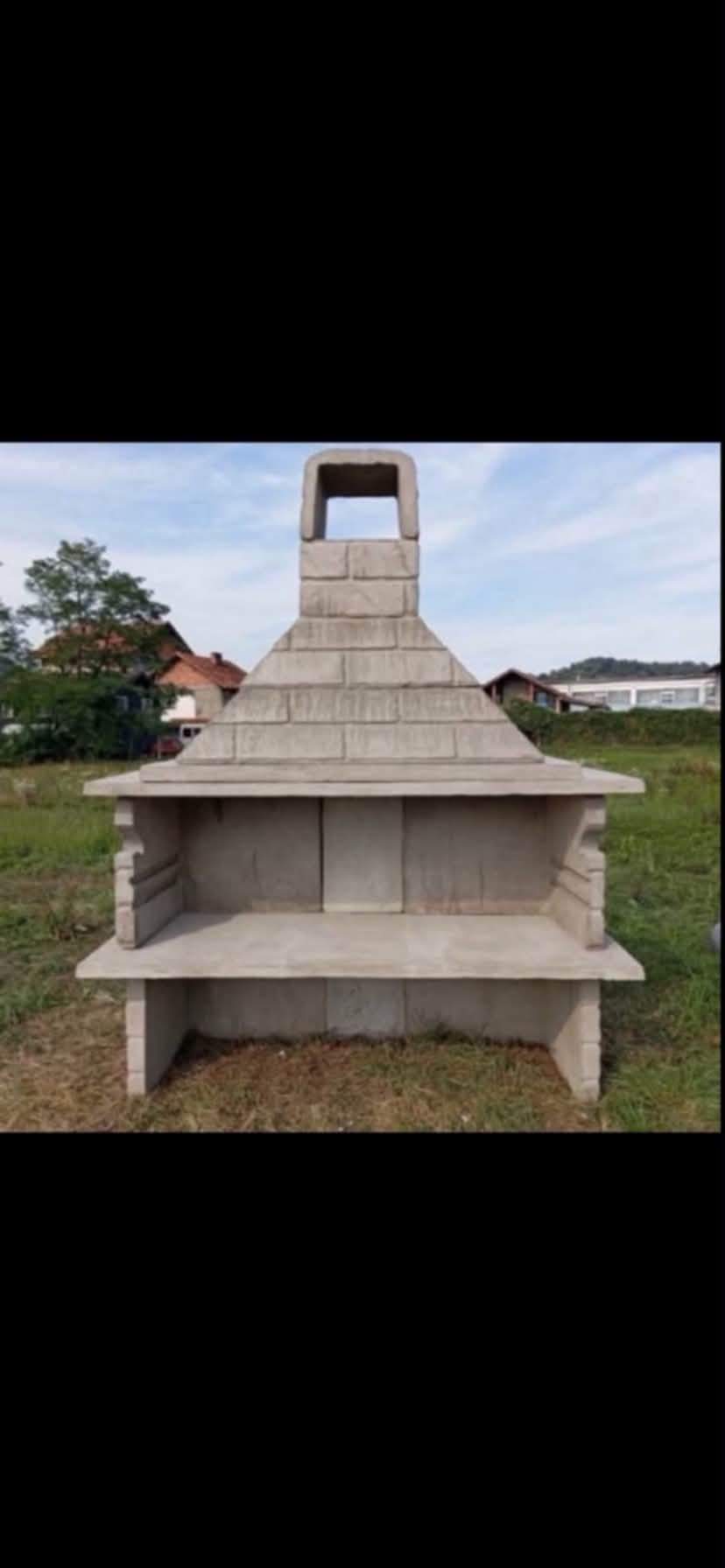 Velika pečenjara, dimenzije 280 × 220 × 90 cm
