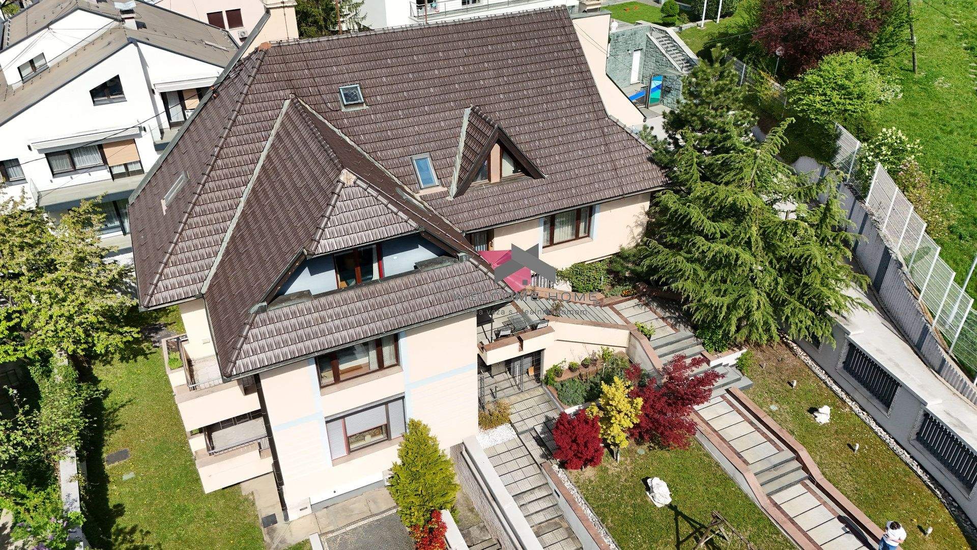 Izdavanje - Luksuzna Vila - Antuna Hangija - 372m2