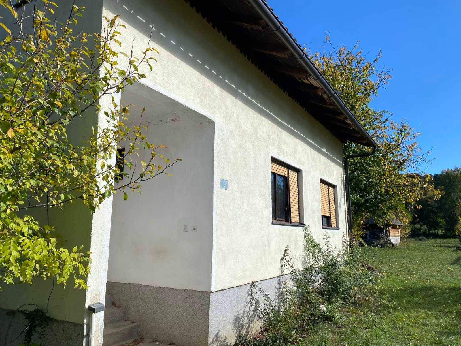 Kuća 80 m² sa okućnicom 1.500 m², Rastoka