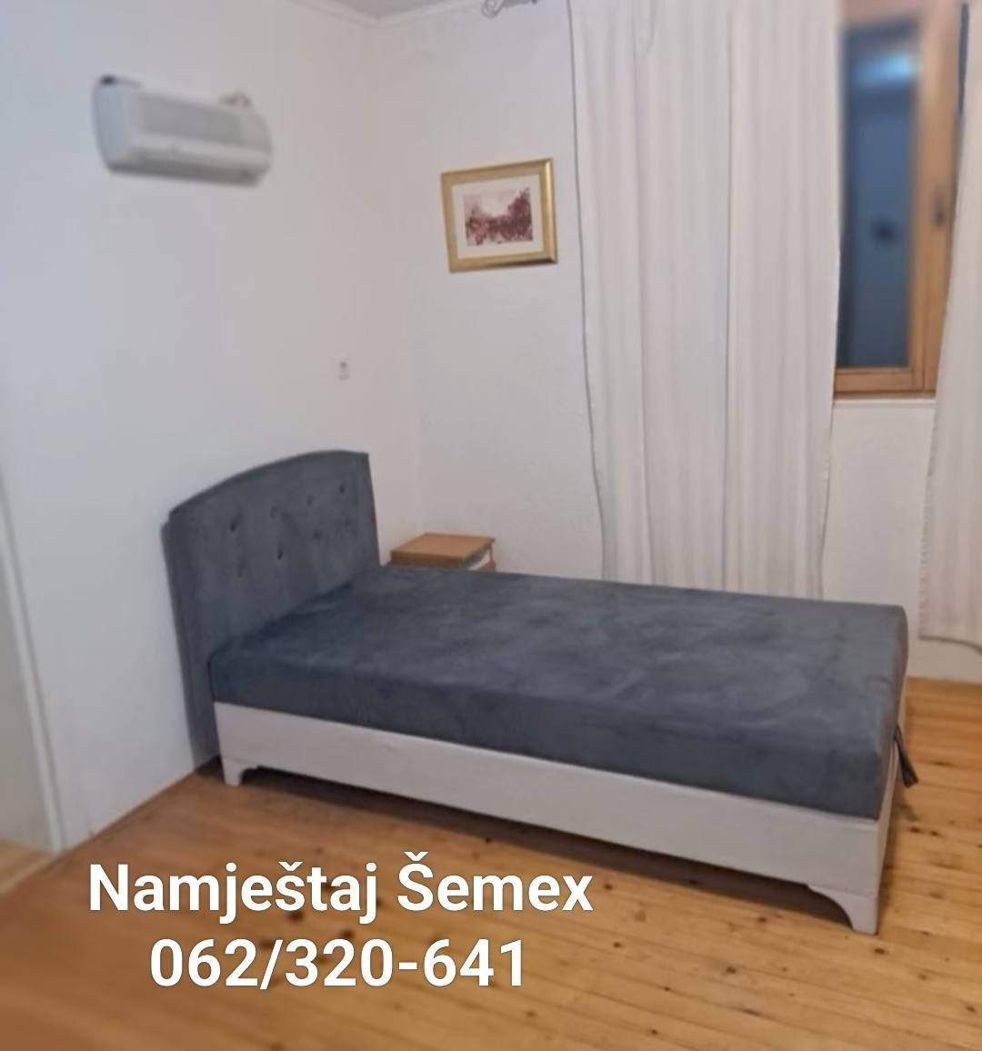 Ležaj samac od punog drveta