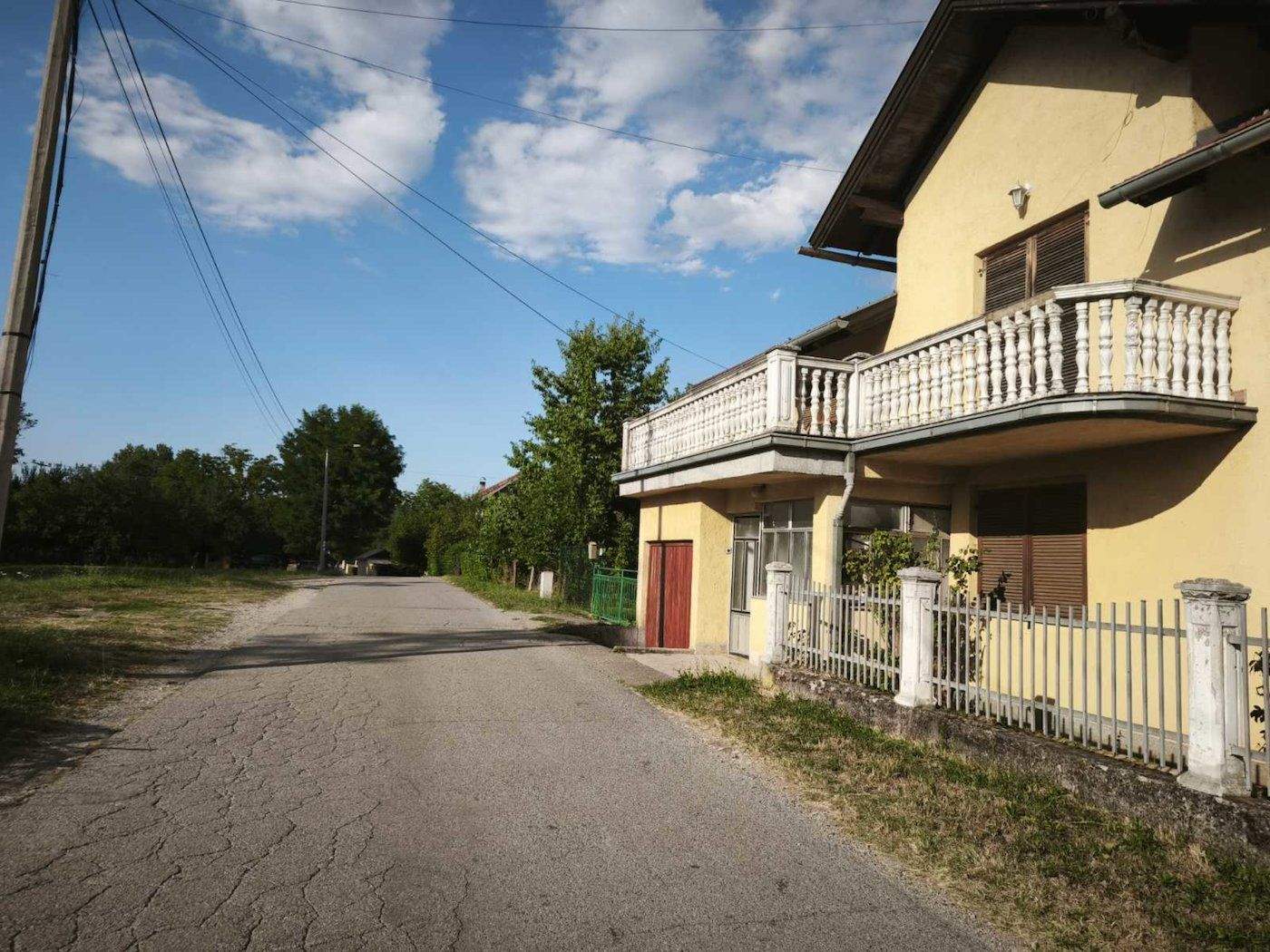Kuća 444 m² kod Vitaminke sa 600m² okućnice – Banja Luka