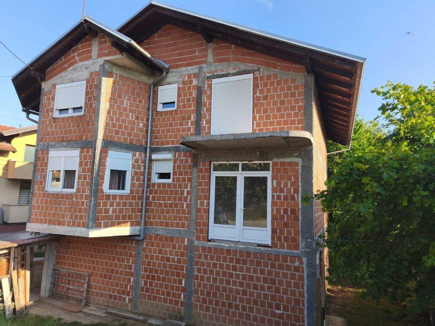 Samostalna kuća na prodaju Pobrđe Banja Luka – roh bau, 270 m², 520m²