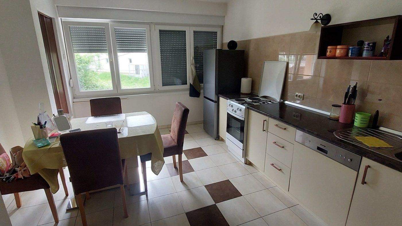 PRODAJA!BANJALUKA, KOČIĆEV VIJENAC! STAN I GARAŽA!