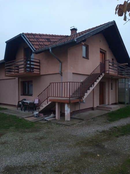 PRODAJA KUĆA U TRNU
