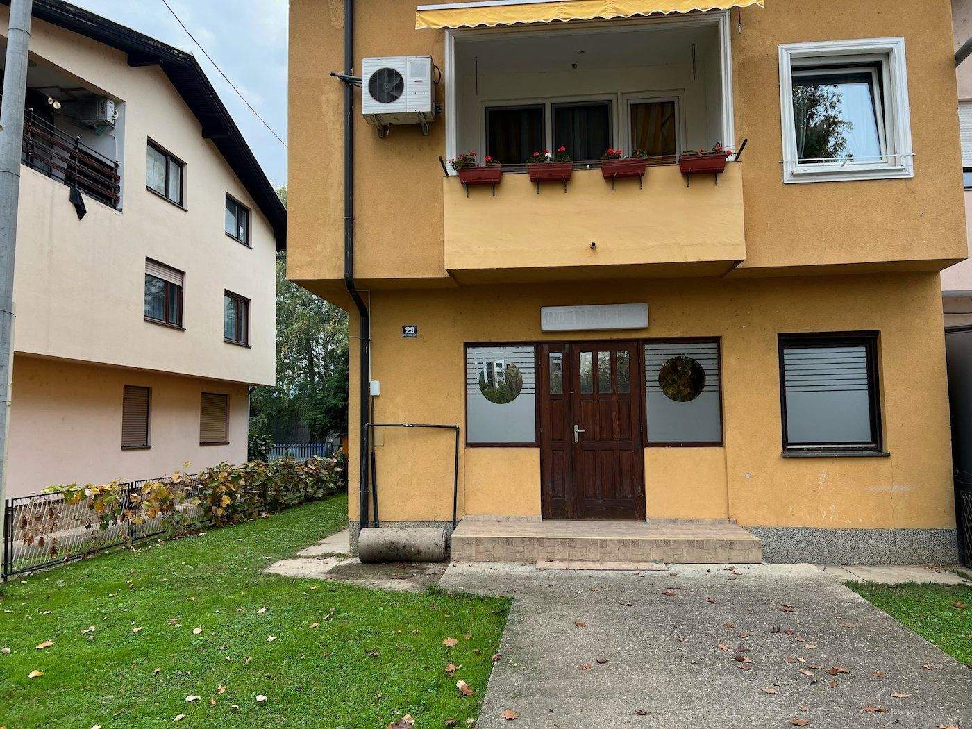 POSLOVNI PROSTOR ZA IZDAVANJE
