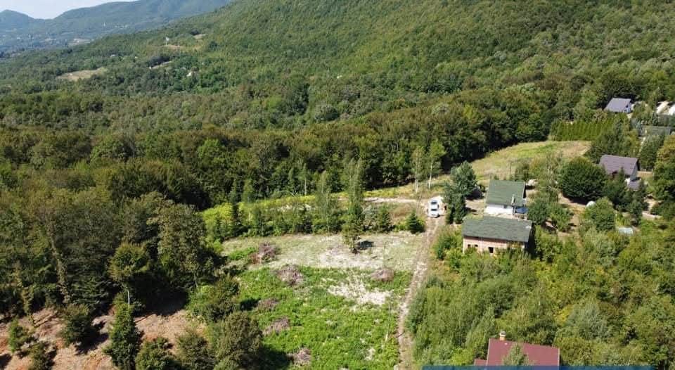 Parcela 610 m2, 319 m2 građevinsko zemljište