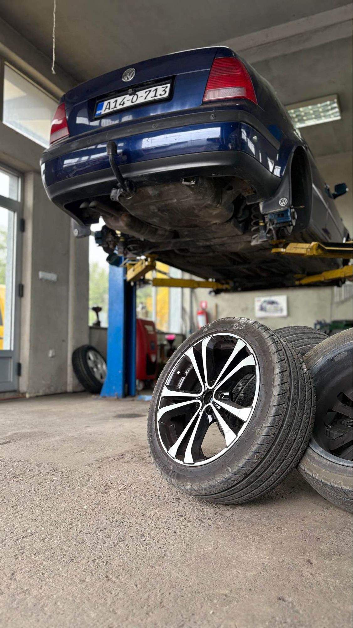 Ovation ljetne gume 225/45 R17 s Borbet felgama 5x100 ET35