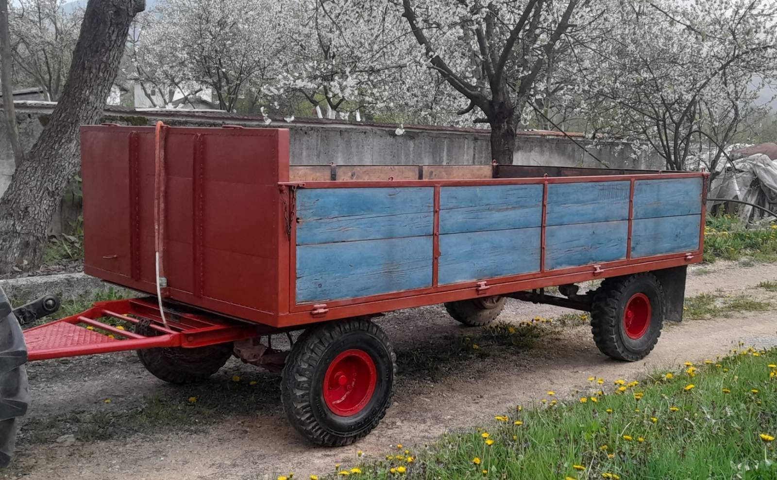Prikolica za traktor