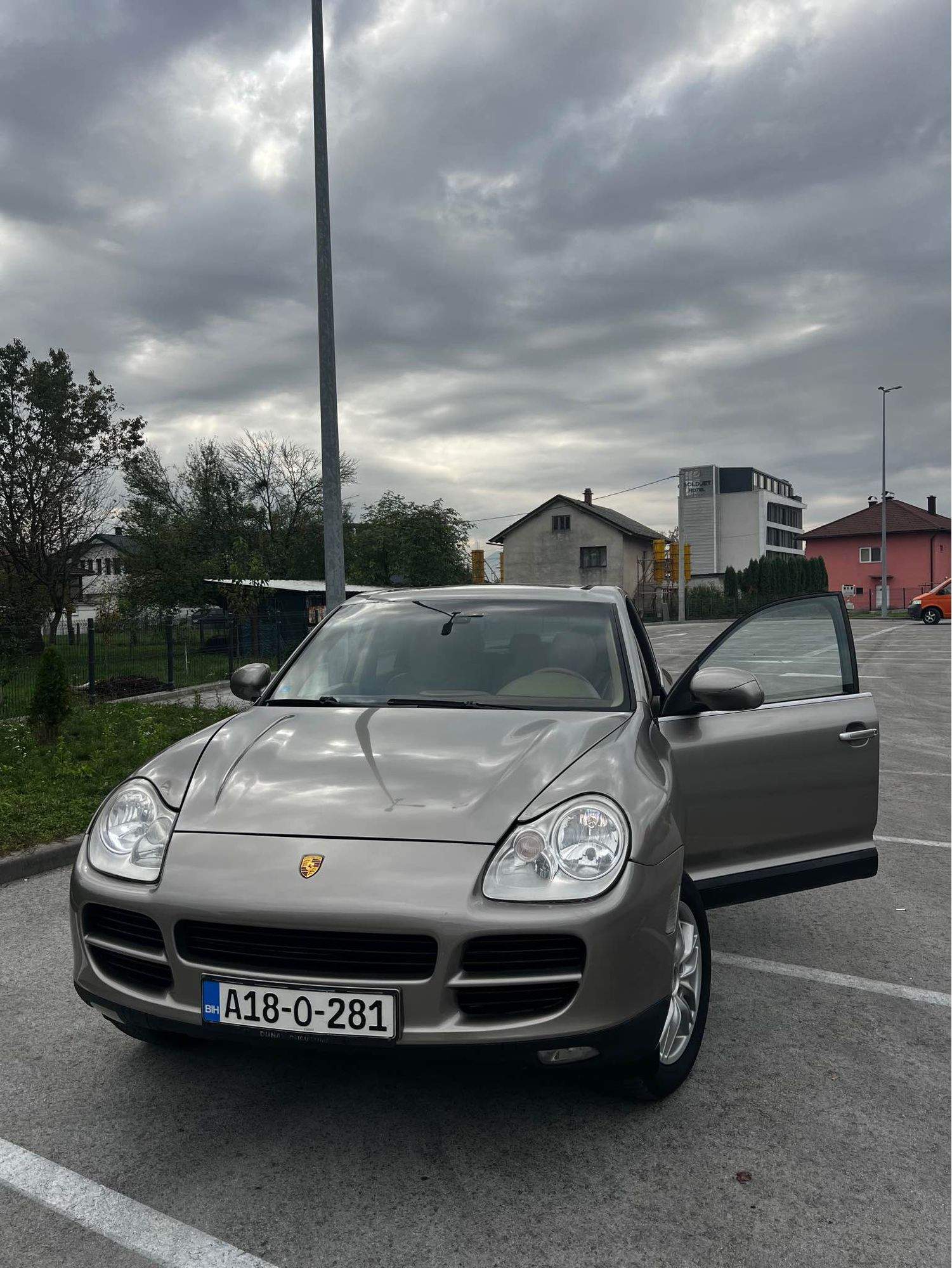 Porsche Cayenne 3.2 benzin/plin, 2005