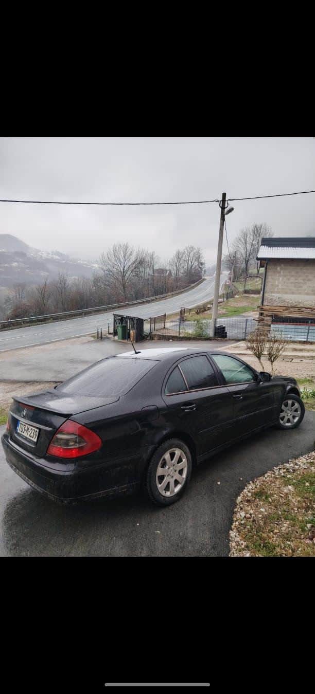 Mercedes-Benz W211 2007, 2.2 CDI 100 kW, automatik