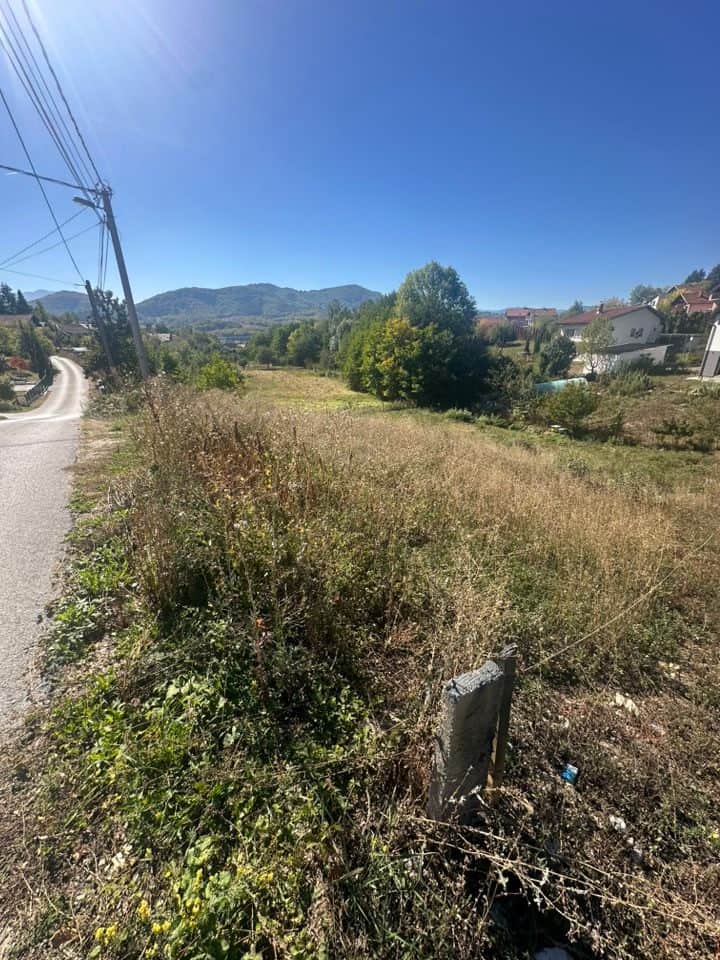 Građevinsko zemljište Rakovica, plac 515 m² i plac 640 m²