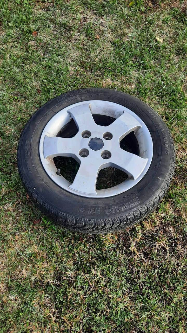 Aluminijumske felge sa gumama, 4 komada