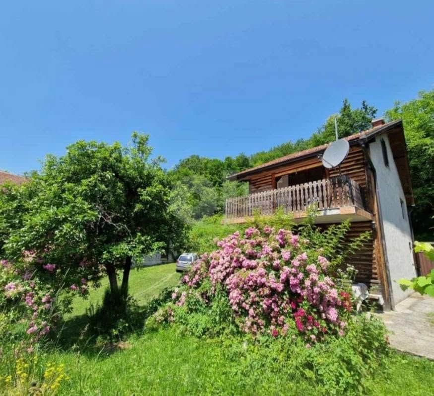 Kuća 102 m² na parceli 1.705 m², Podastinje, Kiseljak