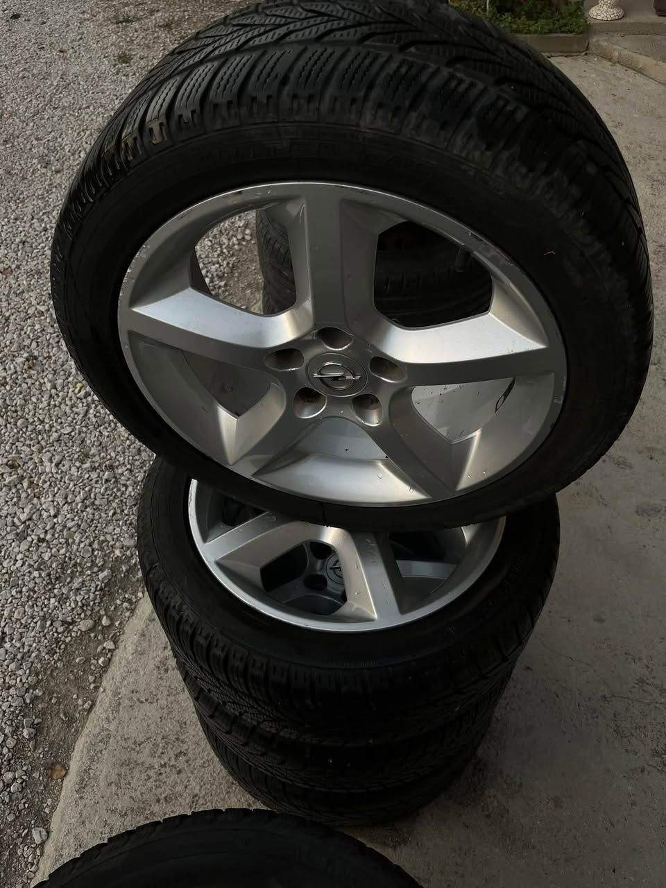 Alu felge 5x110 Opel Astra GTC OPC sa zimskim gumama 225/45 R17
