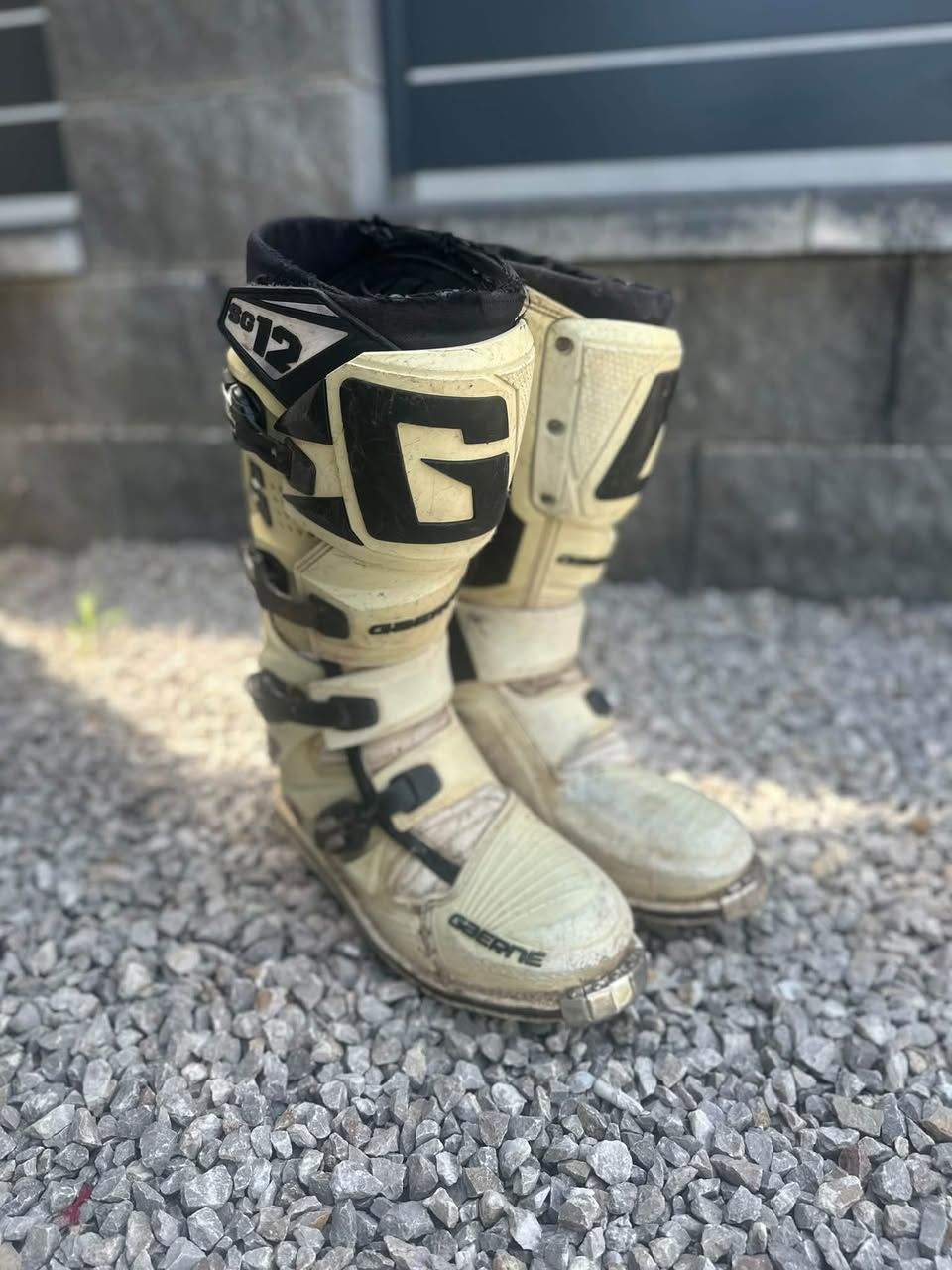 Obuća broj 46