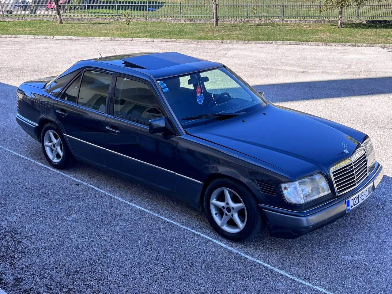 Mercedes W124 300D, 1995, automat, šiber