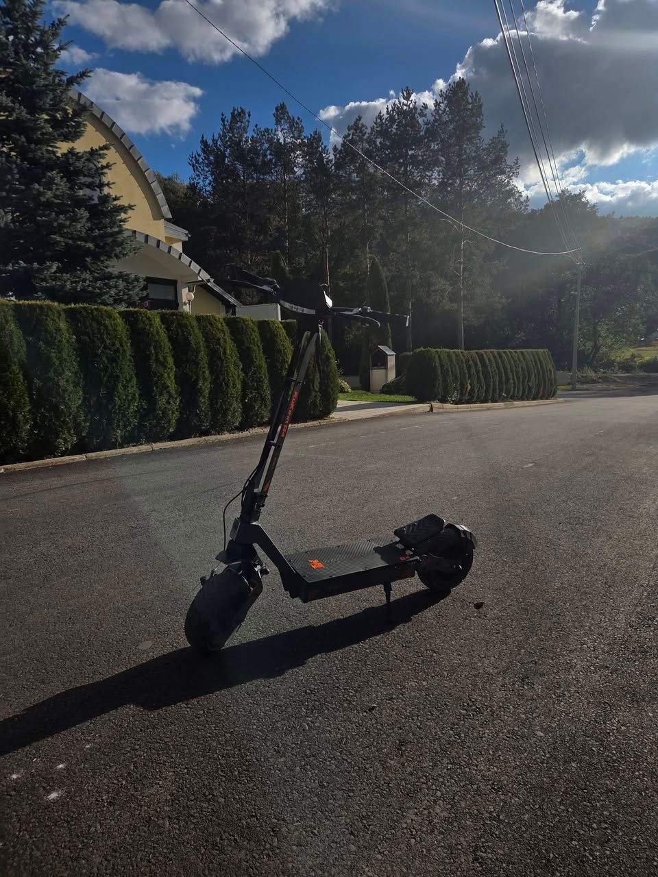 KuKirin G4 električni romobil, 80 km/h, baterija 60V 20Ah