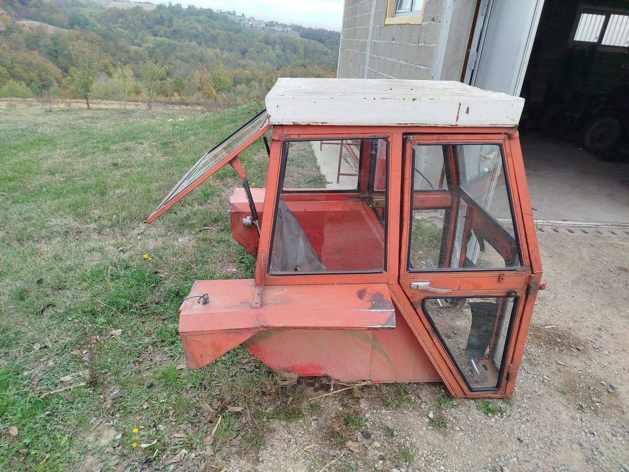 Kabina za IMT 533-539