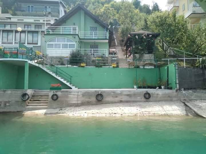 Vikendica Jablanicko jezero