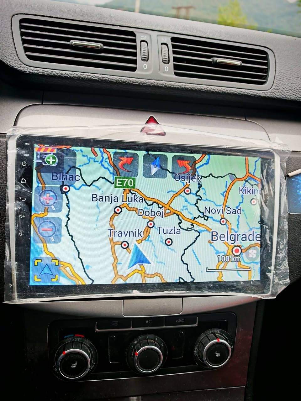 VW Passat B6 Android multimedija 10 inča