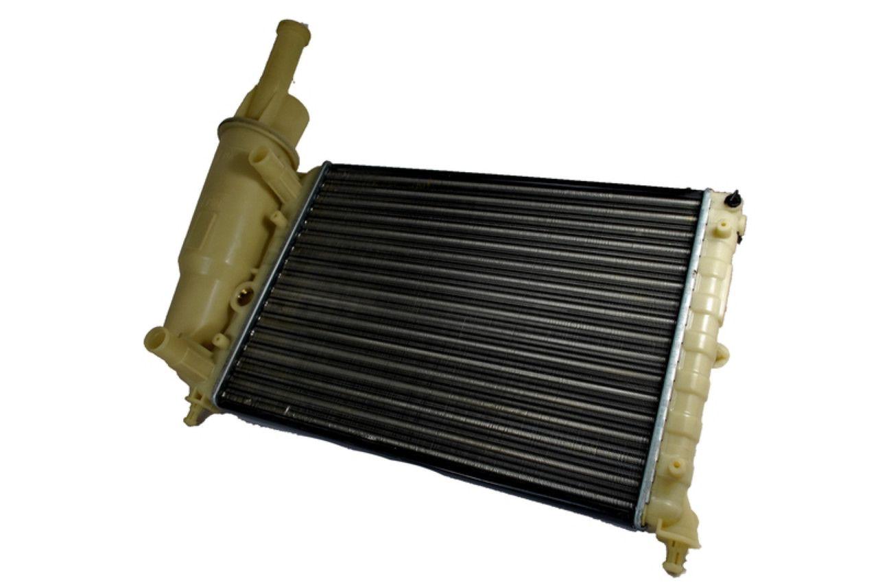 Hladnjak motora FIAT PUNTO 55/60 09.93- — slika 1 od 1
