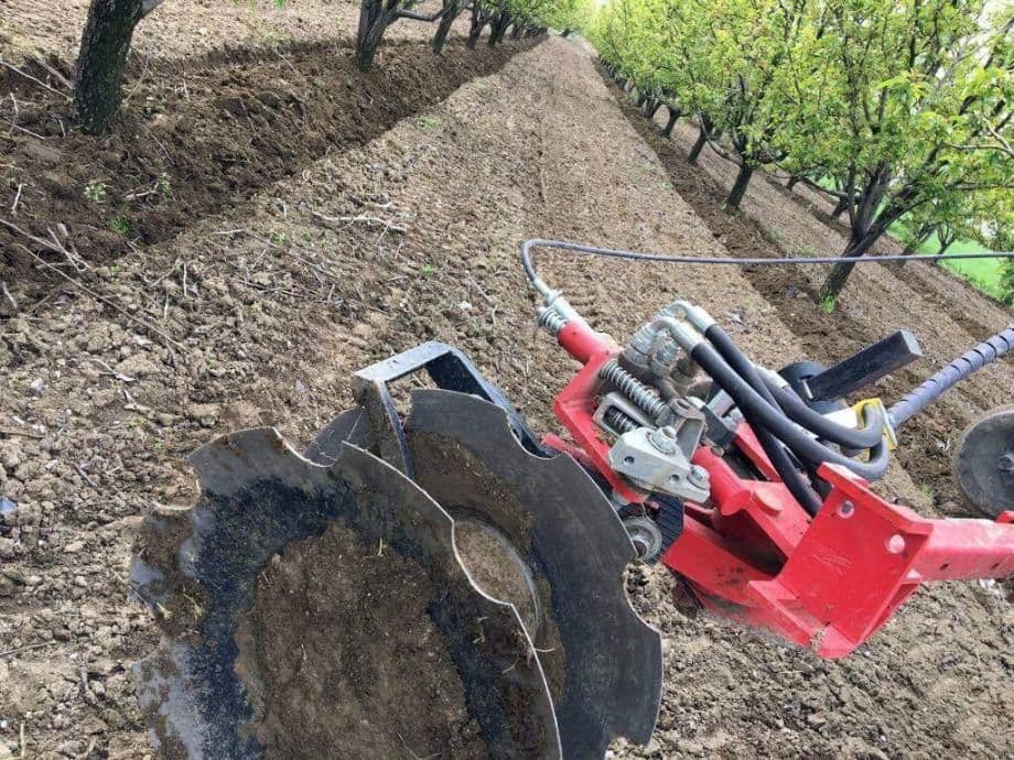 Međuredna tanjirača i nož sa pipalicom Kadioglu KDM110 set — slika 10 od 13