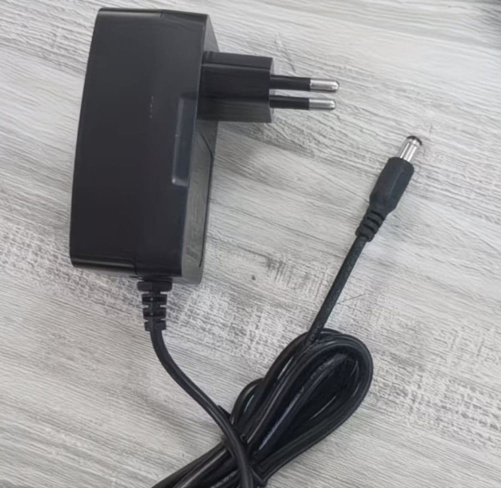 Adapter 12V 2A 24W punjac napajanje pretvarac napon transformator — slika 4 od 7