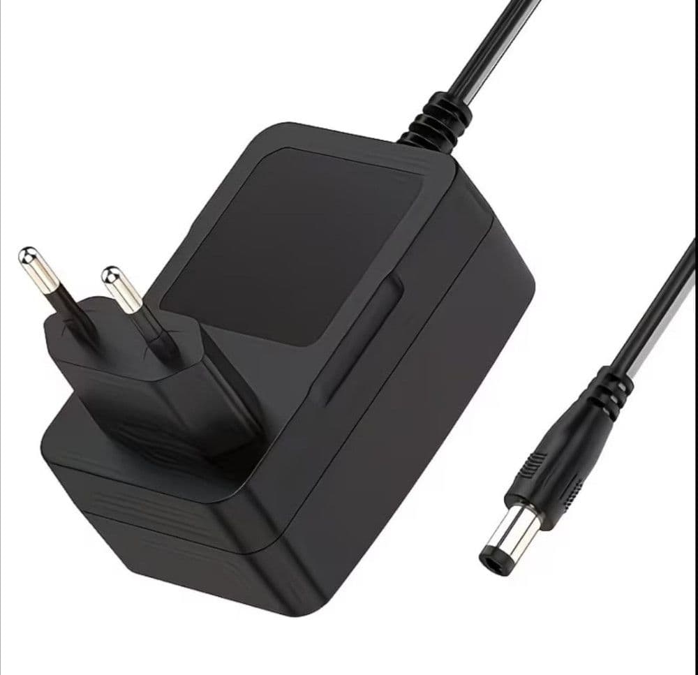 Adapter 12V 2A 24W punjac napajanje pretvarac napon transformator — slika 2 od 7