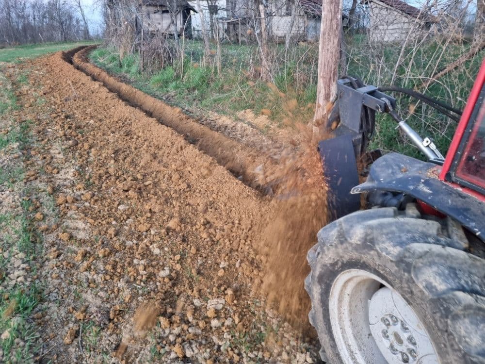 Uslužno kopanje kanala — slika 2 od 7