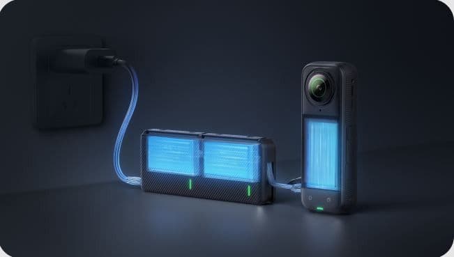 Insta360 X5 Utility Fast Charge Case — slika 2 od 3