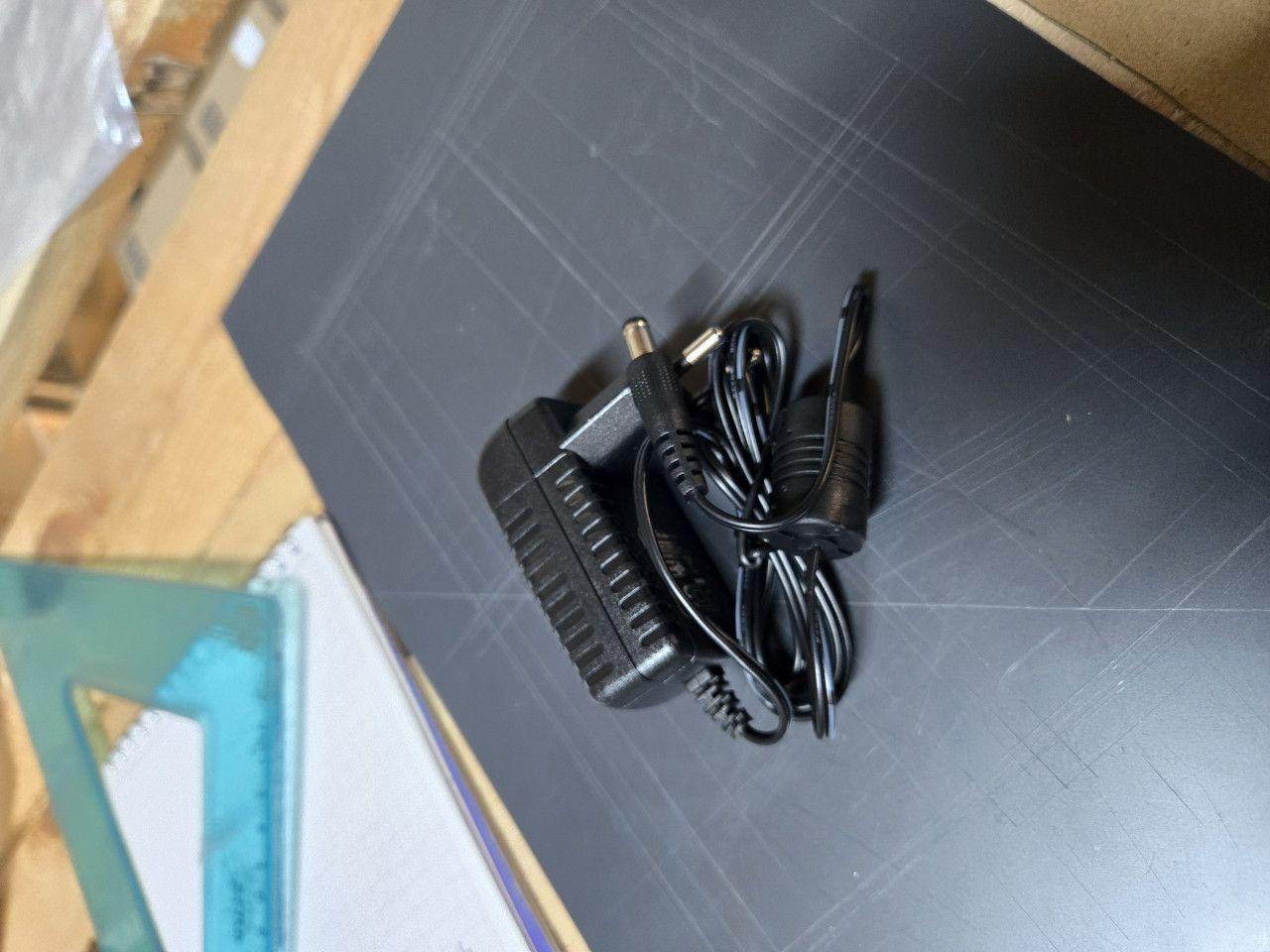Adapter 6V — slika 1 od 1
