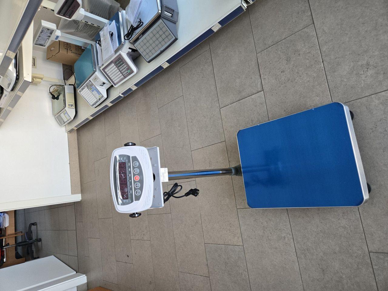 Platformska (robna) vaga 500x400 digitalna - 150 kg - baždarena — slika 1 od 5