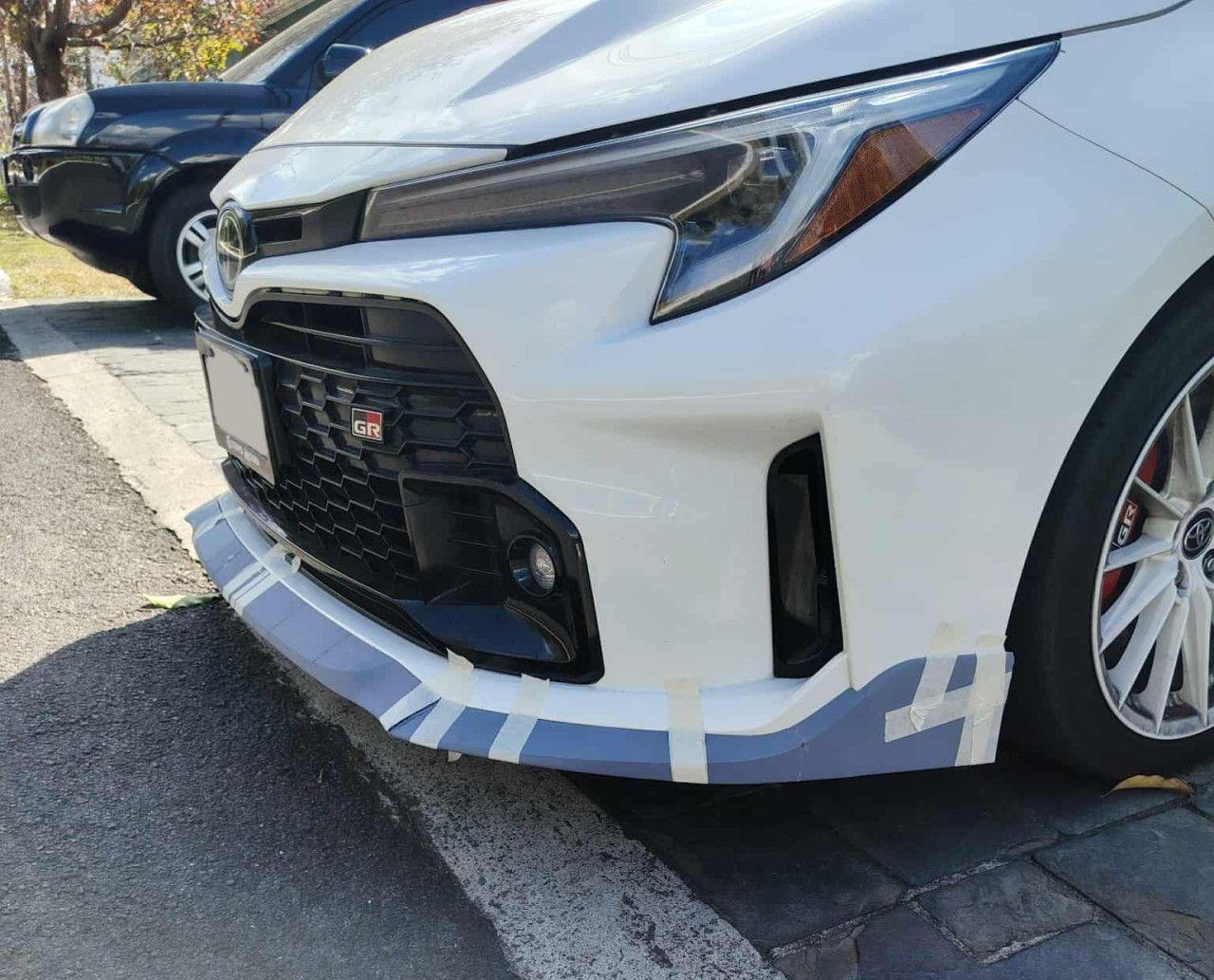 Toyota Corolla GR Prednji Lip / Spojler Branika — slika 7 od 7