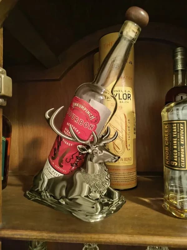 Stalak Za Vino u Obliku Jelena/Ukras Za Bar — slika 1 od 3