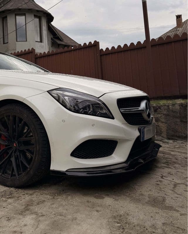 Mercedes-Benz CLS 2014-2017 AMG Line Prednji Spoiler Branika — slika 2 od 3