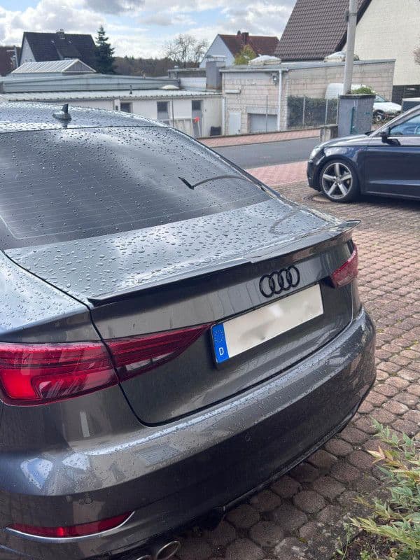 Audi A3 S3 RS3 8V Sedan Sportski Zadnji Spojler Gepeka — slika 1 od 4