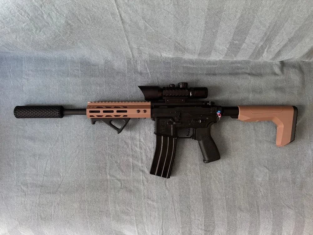 M-LOK Prednji Rukohvat / Više Dužina (7.5", 8", 9", 10") — slika 3 od 4