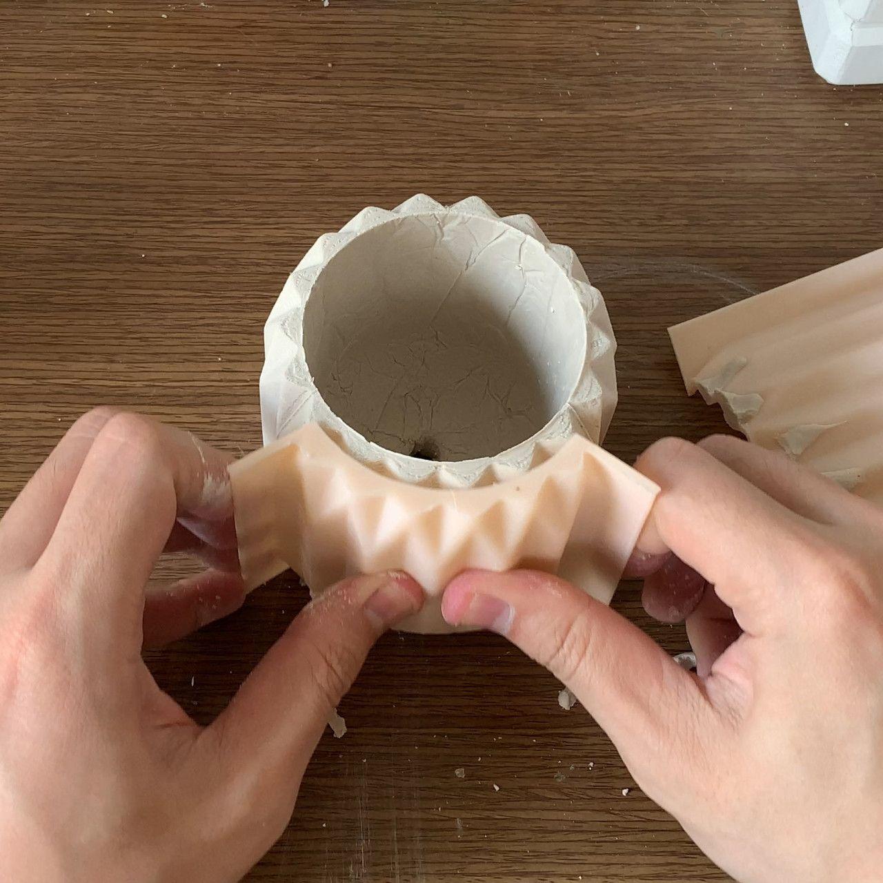 Kalup za Saksiju sa Uzdužnim Linijama / 3D Print — slika 5 od 5