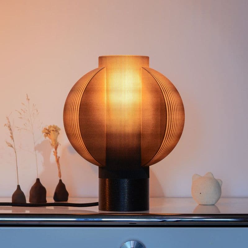 Stolna Lampa za Toplu Atmosferu — slika 1 od 3