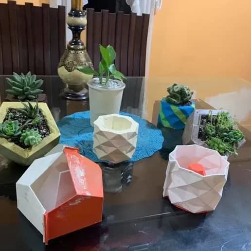 Kalup za Saksije Geometrijskog Dizajna — slika 4 od 4
